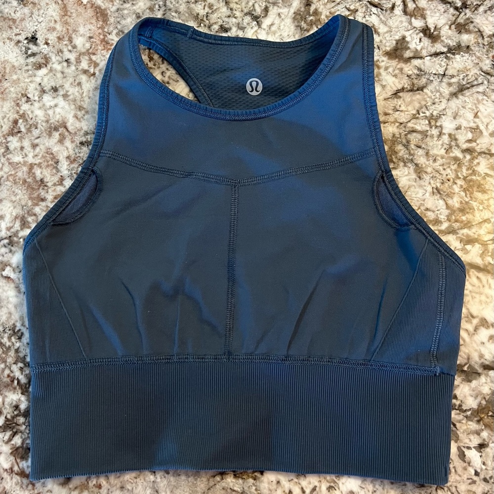 Lululemon Size 6 Ebb to Train Sports Bra Medium Support Blue Athletica Activewea